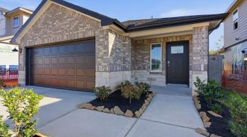 3529 Longhorn Valley Street